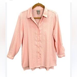 Chicos Peach ButtonUp Eyelet Rolled Tab Long Sleeve Blouse Size 2 or 12 Preowned